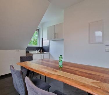 Haldem Apartment | Haus im Grünen - App OG