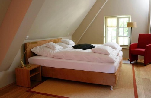 Heek Apartment | Haus Keppelborg: ZI Ferdinand mit Rosengartenblick