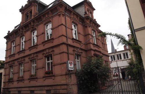 Neustadt an der Weinstrasse Apartment | Haus Mittendrin