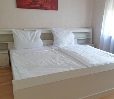 Leonberg Apartment | Haus Thea bei Stuttgart