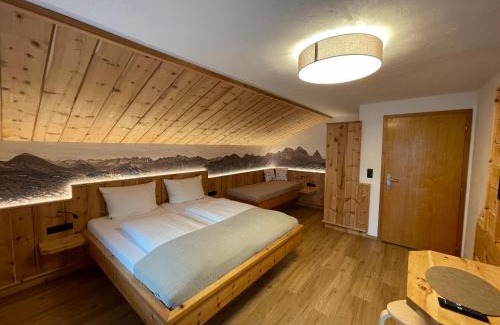 Elbigenalp Bed & Breakfast | Haus Walch