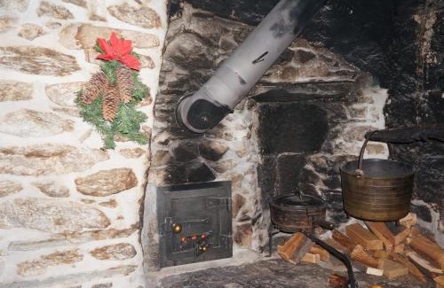 Saas Almagell Ski Chalet | Haus Zer Trächu