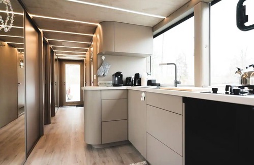 Domitz House | Hausboot Urlaub in Dömitz auf der Tobago