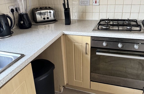 Glyndon Apartment | Havana 2 bed Apartment in london