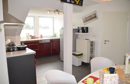 Neumuenster Apartment | HAVE A REST - 80 qm newly renovated Whg. /80sm fully renovated 3 bedroom home