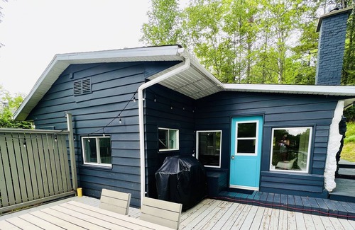 Saint-Denis-de-Brompton Ski Chalet | Haven of peace at the water's edge, Wood fire, Countryside, Nature,