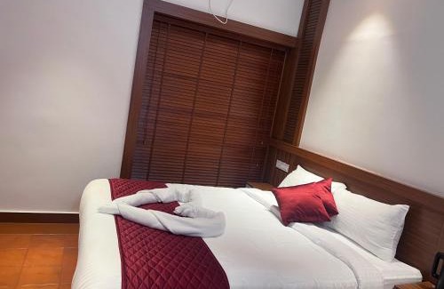 Athirapally House | Haveninn