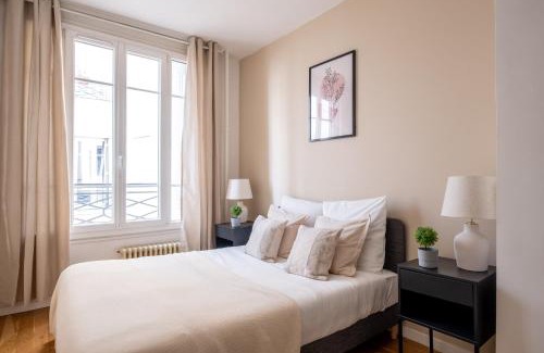 Levallois-Perret Apartment | Havre de Raffinement à Levallois-Perret