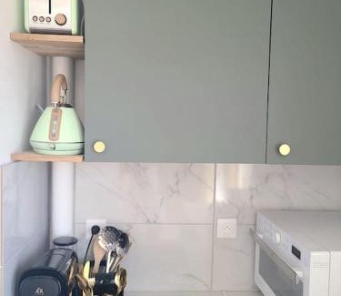 Les Arceaux Apartment | Havre Lumineux avec Climatisation et Terrasse