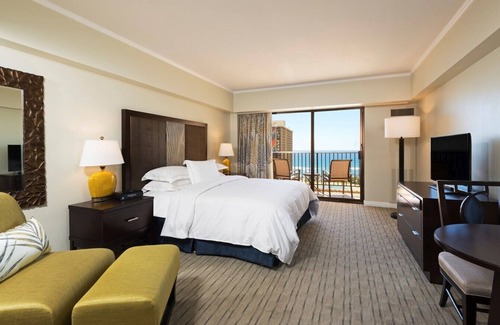 Waikiki Resort | Hawaiian Village at Honolulu at Waikiki