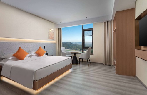 Mile Hotel | Hawthorn by Wyndham Honghe Mile Hot Spring