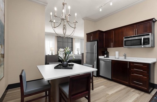 Palm Beach - West Palm Beach Hotel | Hawthorn Extended Stay by Wyndham West Palm Beach