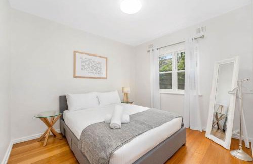 Hawthorn Apartment | Hawthorn's Hidden Gem With Free WiFi & Carparking