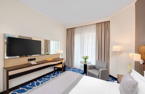 Al Zahiyah Hotel | Hawthorn Suites by Wyndham Abu Dhabi City Centre