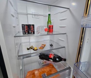 Kerem HaTeimanim Apartment | Hayarkon Superior TLV Beach 7B