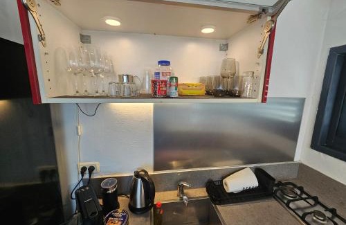 Kerem HaTeimanim Apartment | Hayarkon Superior TLV Beach 7B