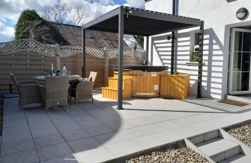 Loughinisland House | HAYLOFT, Hottub with views