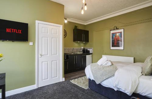 Huddersfield Apartment | Hayy Studio Quiet Comfy Connected