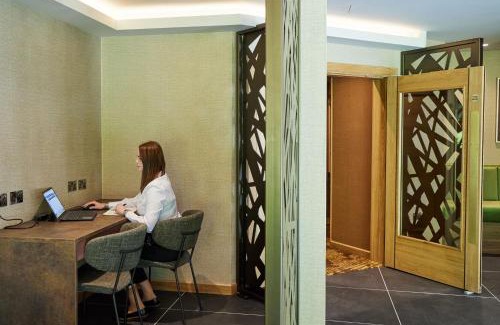 Bunclody Hotel | Hazel Tree Lodge Bunclody
