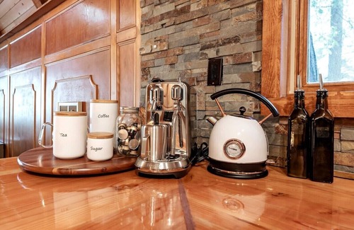 Sierra Cedars Cabin | HB Hideaway ~ Boho Treehouse Vibes in the Pines