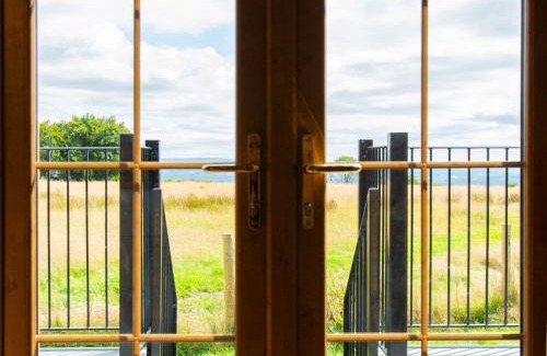 Pentrefelin House | Head For the Hills Glamping - Skylark Shepherd's Hut