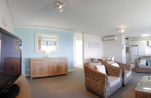 Alexandra Headland Apartment | Headland Tropicana