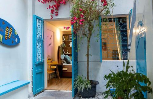 Hang Trong House | Heart of Hoan Kiem-RARE 5BR Private house unique design travel hub 13pax