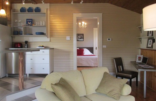 Silver Hill Cottage | Heart of the action, Nob Hill fun, with the privacy you desire.