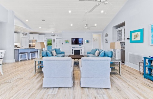 Alabama Gulf Coast House | heated pool 6Bed/4Bath BeachVilla Steps2Sand