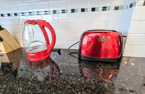 Sarasota House | Heated Pool Home in the Pinecraft area Close to Downtown and Beaches.