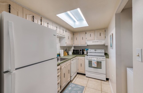 Avon By The Sea Condo | Heated Pool-Incredible View-