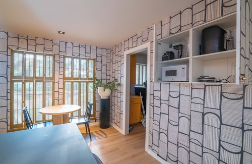 Albuquerque House | Heated pool open year round, Sleeps 14, 5 Bedroom/9 beds, Hot Tub, BBQ, BB court