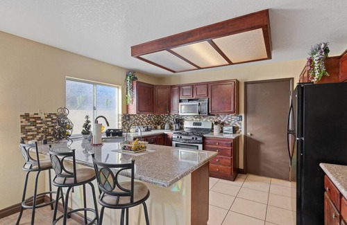 North Las Vegas House | Heated pool & spa | BBQ Grill | Opens to Park |