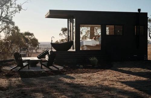 Toolleen House | Heathcote Winery Luxury and Stunning Views