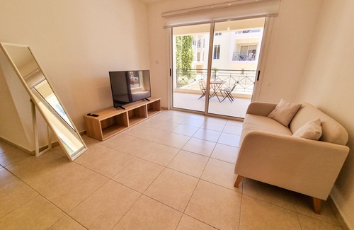 Mazotos Apartment | Heaven in Yair's MPV Apartment