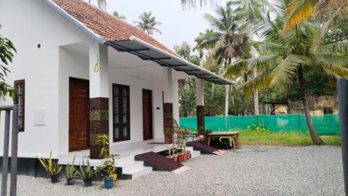 Munroe Island House | Heaven Residency