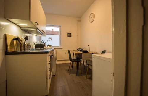 Marli/Brandenbaum Apartment | ☼HejU - Parking | Kitchen | Netflix | Kingsize Bed