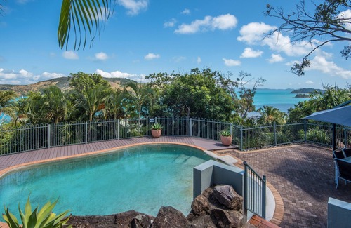 Hamilton Island House | Heliconia 10 Newly Renovated House