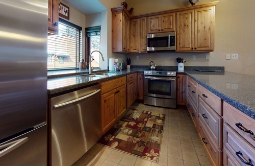 Mammoth Lakes Condo | Helios North 6 Spacious and Bright, Pet-Friendly, Walk to The Village Gondola by RedAwning