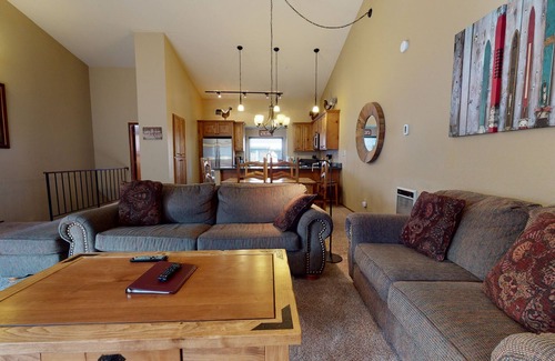 Mammoth Lakes Condo | Helios North 6 Spacious and Bright, Pet-Friendly, Walk to The Village Gondola by RedAwning