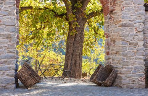 Cremolino Bed & Breakfast | Hemanaire