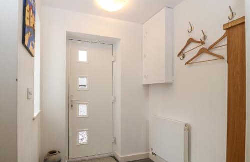 Dinas House | Hen Gapel