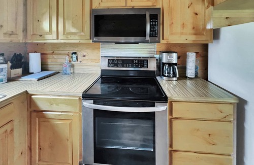 Elkins Cabin | Henbest Hideaway Cabin Boston mountains -Millcreek