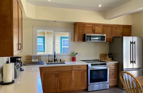 Eureka House | Henderson Hideout-Hot Tub and Pet Friendly!