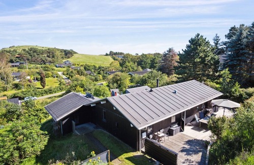 Knebel House | "Henryk" - 350m from the sea by Interhome