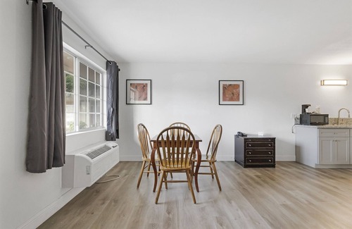 Chico Hotel | Heritage Inn Express Chico