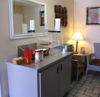 Midway-Pacific Highway Hotel | Heritage Inn San Diego