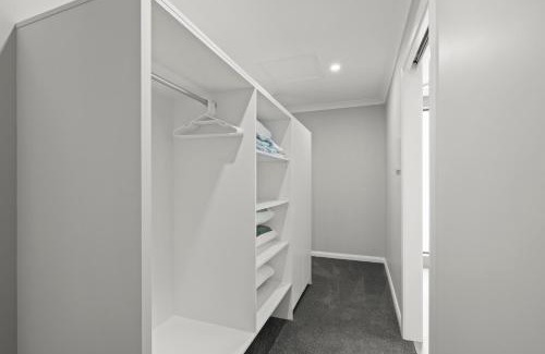 Lymington Apartment | Herlihys On Huon - Cabin 2