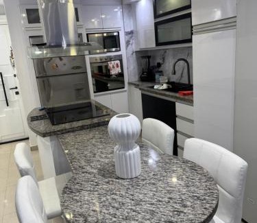Caraballeda Apartment | Hermoso Apartamento en la Guaira Urbanización La Llanada