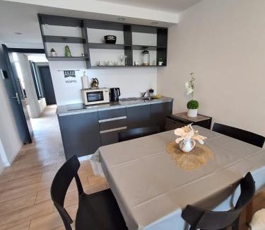 Constitucion Apartment | Hermoso depto nuevo con aire acondicionado!